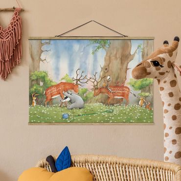 Foto su tessuto da parete con bastone - Procione Wassili - Wassili aiuta il cervo
