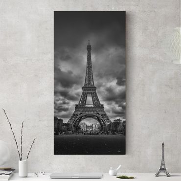 Stampa su tela - Torre Eiffel Davanti Nubi In Bianco e nero - Verticale 1:2