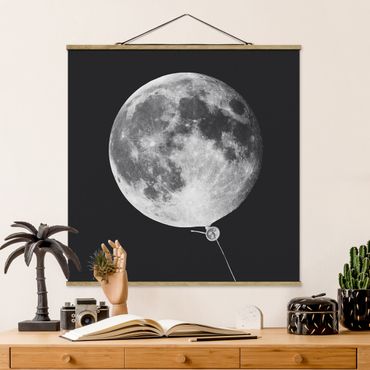 Quadro su tessuto con stecche per poster - Balloon Con La Luna - Quadrato 1:1