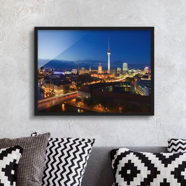 Poster con cornice - TV Tower At Night - Orizzontale 3:4