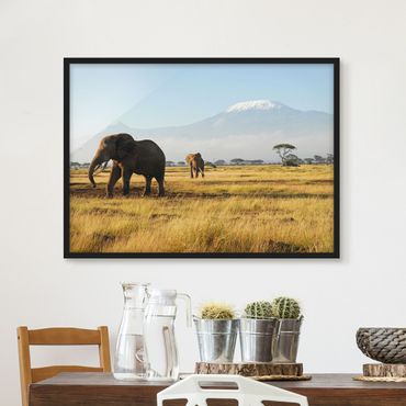 Poster con cornice - Elephants In Front Of The Kilimanjaro In Kenya - Orizzontale 3:4