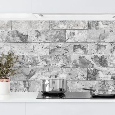 Rivestimento cucina - Parete in mattoni di marmo grigio