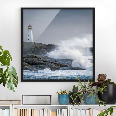 Poster con cornice - Storm Waves At The Lighthouse - Quadrato 1:1