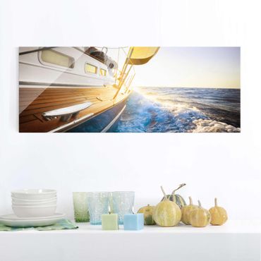 Quadro in vetro - Sailboat on blue sea in sunshine - Panoramico