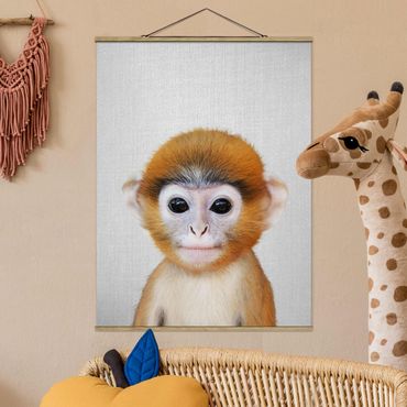Foto su tessuto da parete con bastone - Scimmietta Anton - Formato verticale 3:4