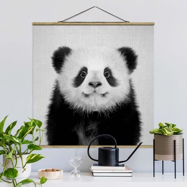 Foto su tessuto da parete con bastone - Piccolo panda Prian in bianco e nero - Quadrato 1:1