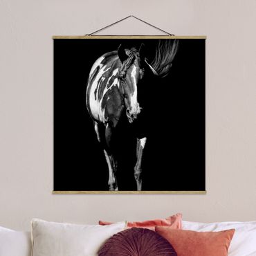Quadro su tessuto con stecche per poster - Cavallo In The Dark - Quadrato 1:1