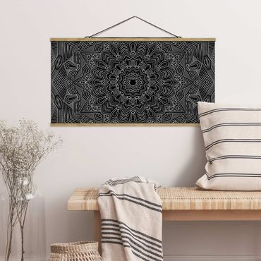 Foto su tessuto da parete con bastone - Mandala della stella del modello Silver Black - Orizzontale 1:2