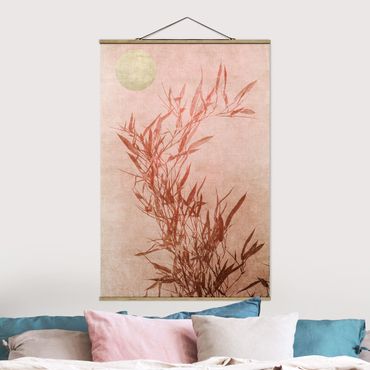 Foto su tessuto da parete con bastone - Sole dorato con bambù rosa - Verticale 3:2