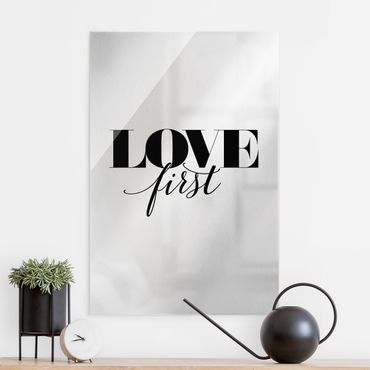 Quadro in vetro - Love first - Formato verticale