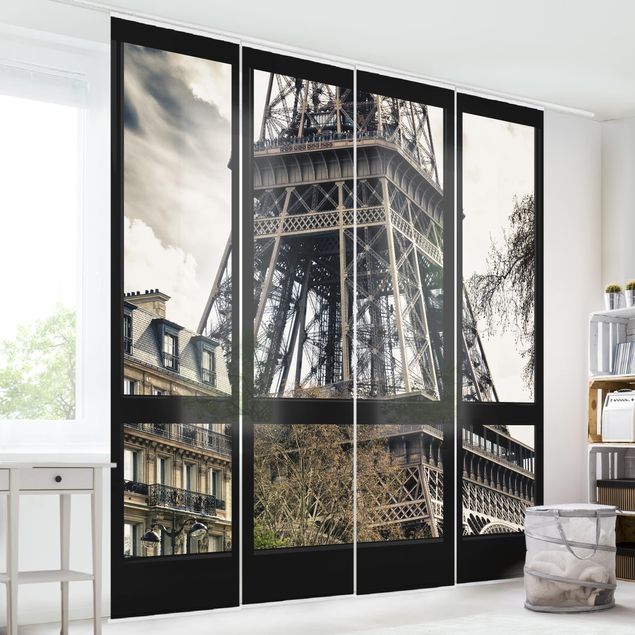 Tende a pannello scorrevoli con architettura e skylines Vista dalla finestra di Parigi - vicino alla Torre Eiffel