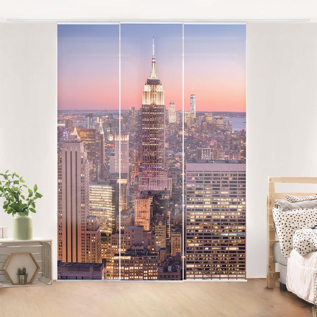 Tende a pannello scorrevoli con architettura e skylines Tramonto a Manhattan New York