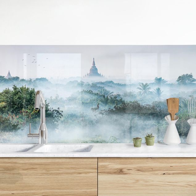 Rivestimenti per cucina con architettura e skylines Nebbia mattutina sulla giungla di Bagan