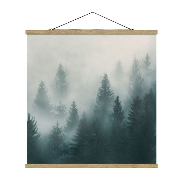 Quadri sulla natura Foresta di conifere nella nebbia