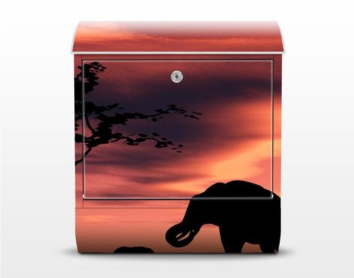 Cassette della posta con animali Famiglia di elefanti africani