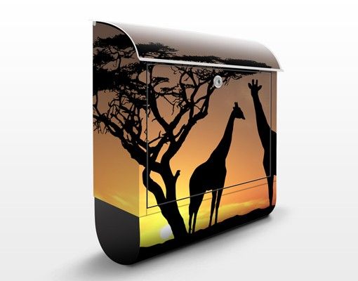 Cassette della posta con paesaggio Tramonto africano