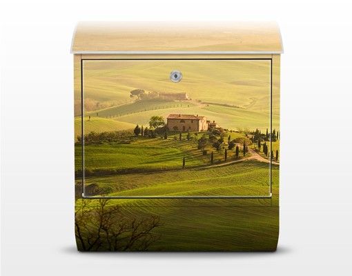 Cassetta postale verde Chianti Toscana