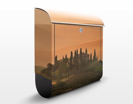 Cassette della posta con architettura e skylines Sogni di Toscana