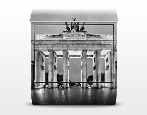 Cassette della posta in bianco e nero Porta di Brandeburgo illuminata II