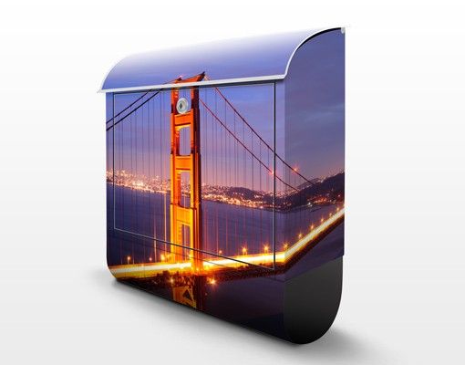 Cassetta postale Ponte del Golden Gate di notte