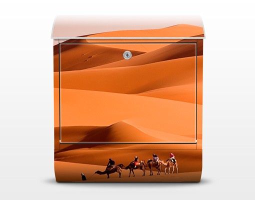 Cassette della posta arancioni Deserto del Namib