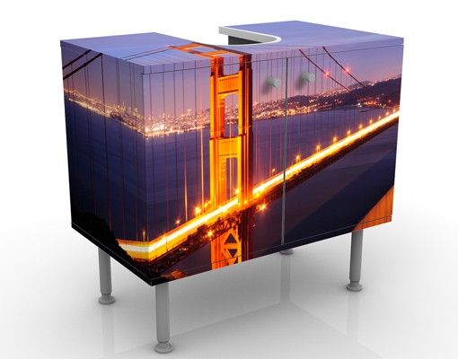 Mobili sottolavabo con architettura e skylines Ponte del Golden Gate di notte
