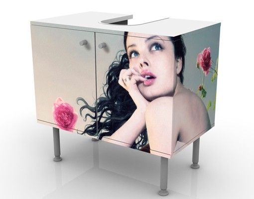 Mobile per lavabo design Woman On Field With Roses