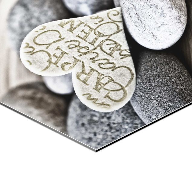 Esagono in Alluminio Dibond - Carpe Diem di cuore con pietre