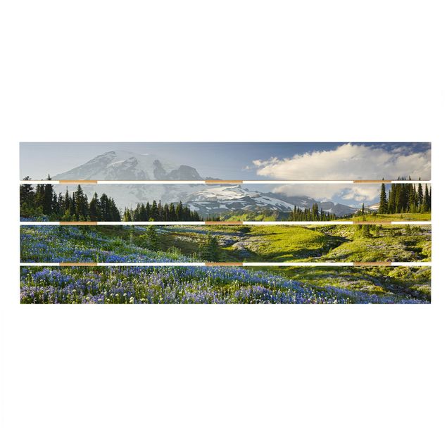Stampe Prato di montagna con fiori blu davanti al monte Rainier