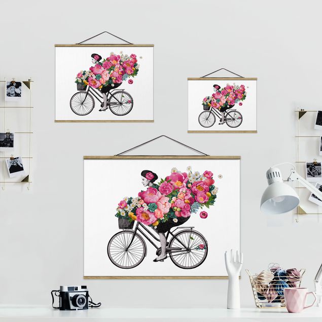 Stampe Illustrazione - Donna in bicicletta - Collage di fiori colorati