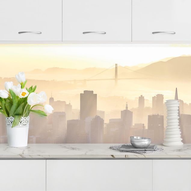 Rivestimenti per cucina con architettura e skylines Alba a San Francisco