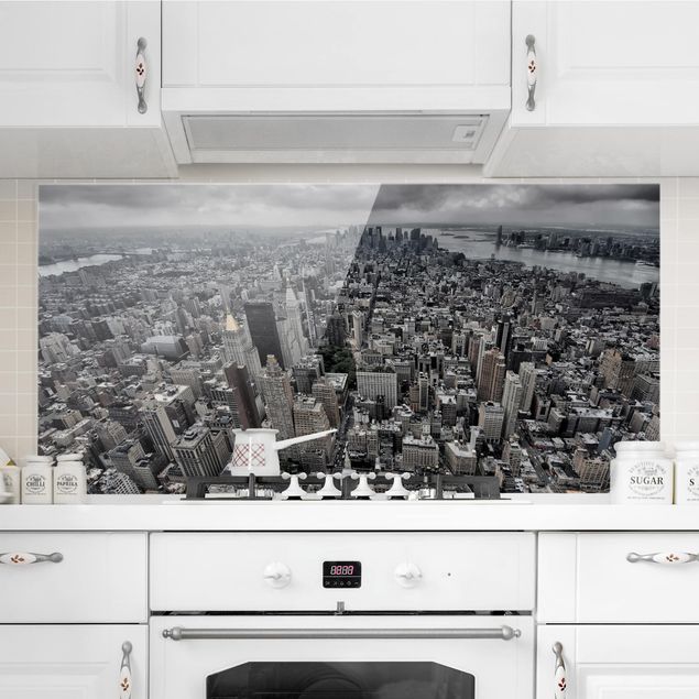 Paraschizzi con architettura e skylines Vista su Manhattan