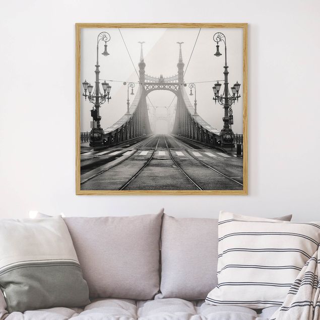 Quadri con cornice in bianco e nero Ponte a Budapest