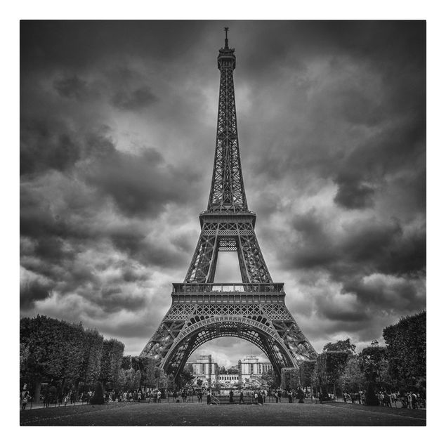 Quadri skyline  Torre Eiffel davanti alle nuvole in bianco e nero