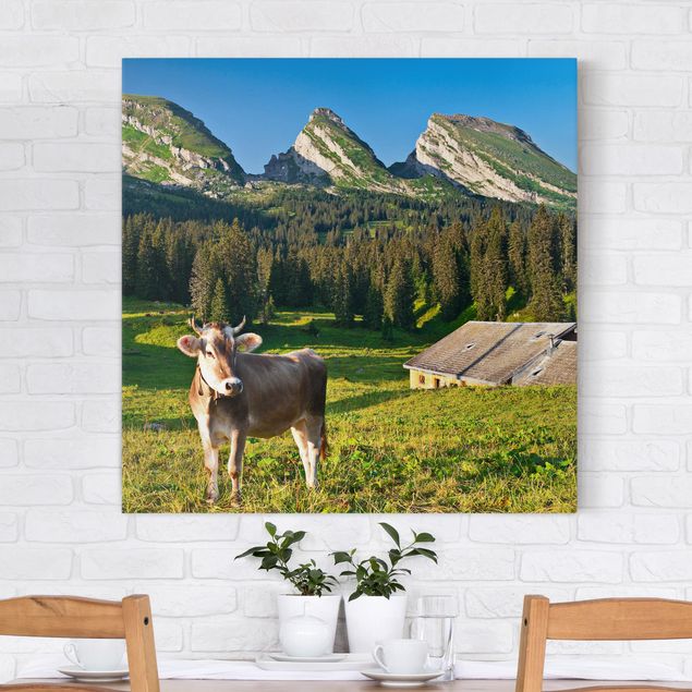 Quadri su tela con montagne Prato alpino svizzero con mucca