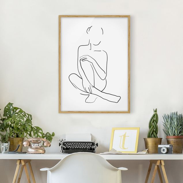 Stile artistico Line Art - Donna seduta Bianco e Nero