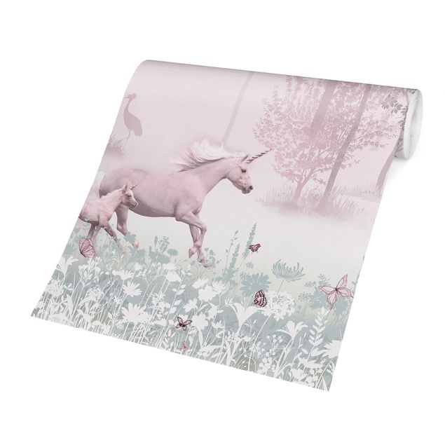 Carta da parati con farfalle Unicorno su prato fiorito in rosa
