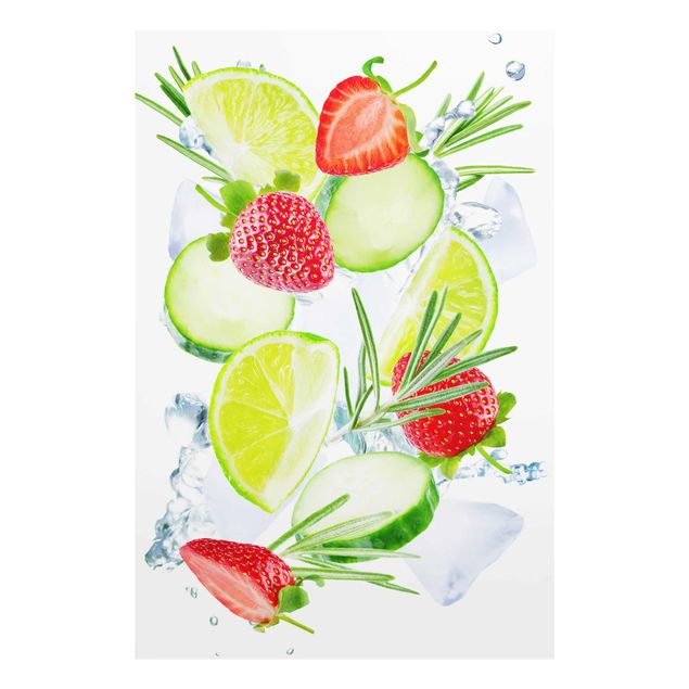 Quadro in vetro - Strawberries Lime Ice Cubes Splash - Verticale 2:3