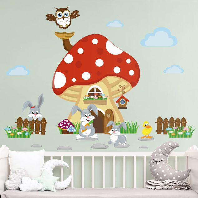 Adesivi murali con animali della foresta No.yk32 Famiglia di conigli vive nel fungo rosso