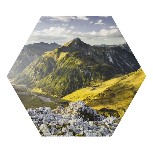 Quadro verde Montagne e valle delle Alpi di Lechtal in Tirolo