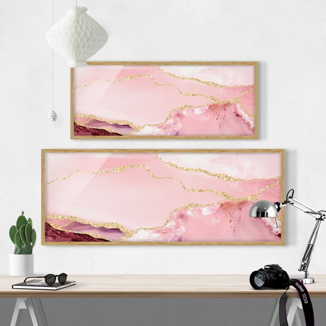 Quadro rosa Montagne rosa astratte con linee d'oro