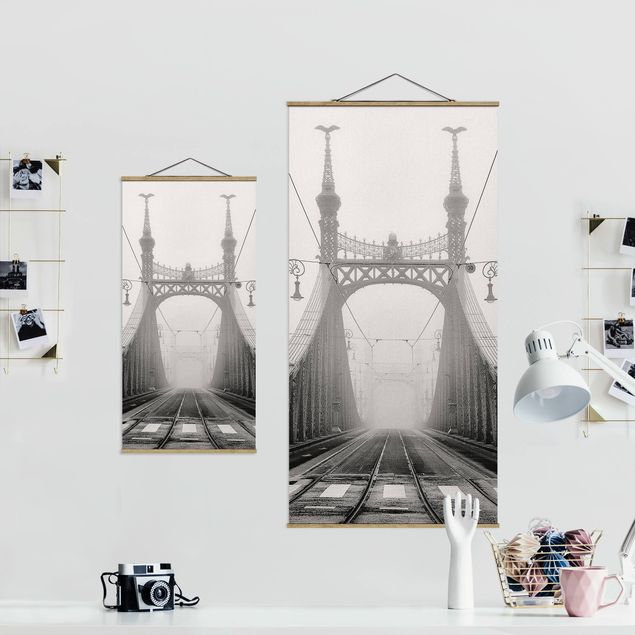 Quadro su tessuto con stecche per poster - Ponte A Budapest - Verticale 2:1