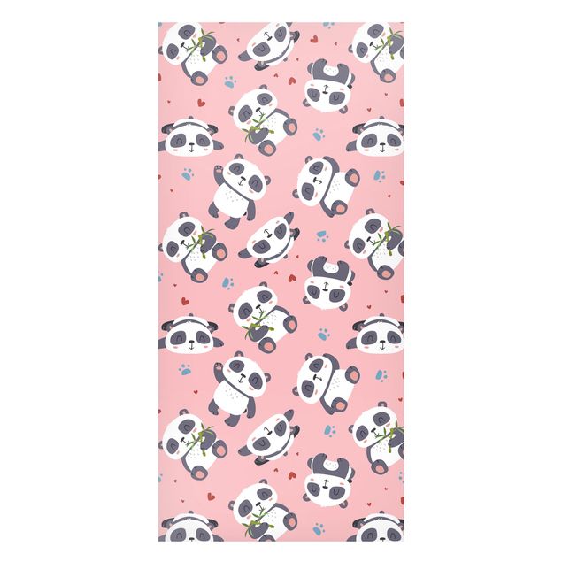 Quadri panda Tenero panda con impronte di zampe e cuori rosa pastello