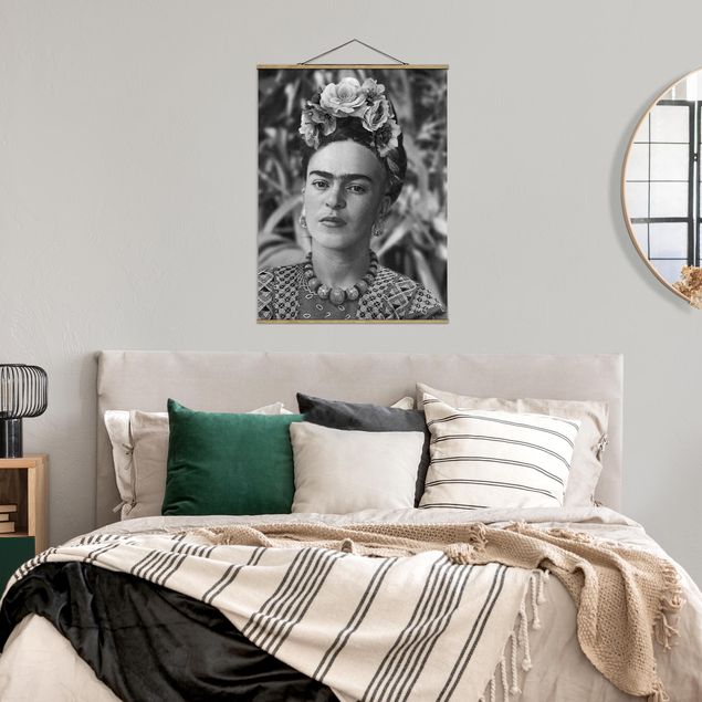 Quadri moderni per arredamento Ritratto fotografico di Frida Kahlo con corona di fiori