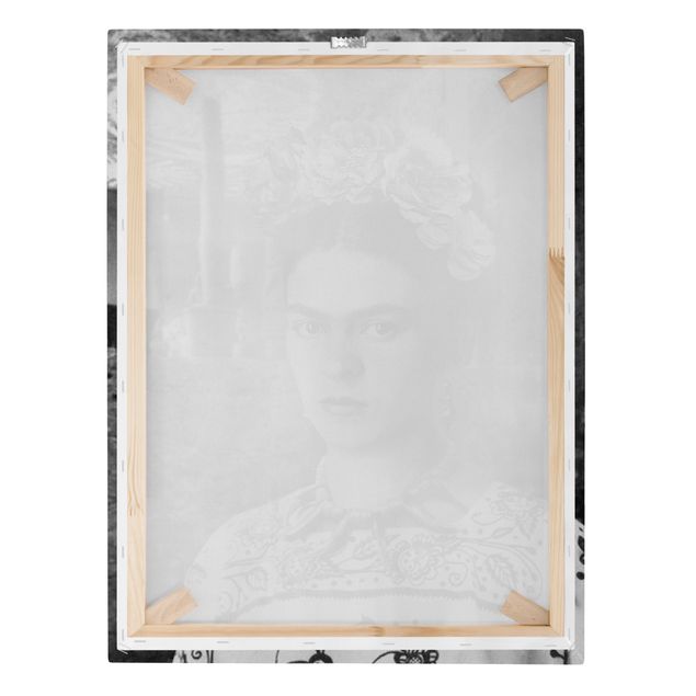 Stampe su tela Ritratto fotografico di Frida Kahlo davanti a un cactus