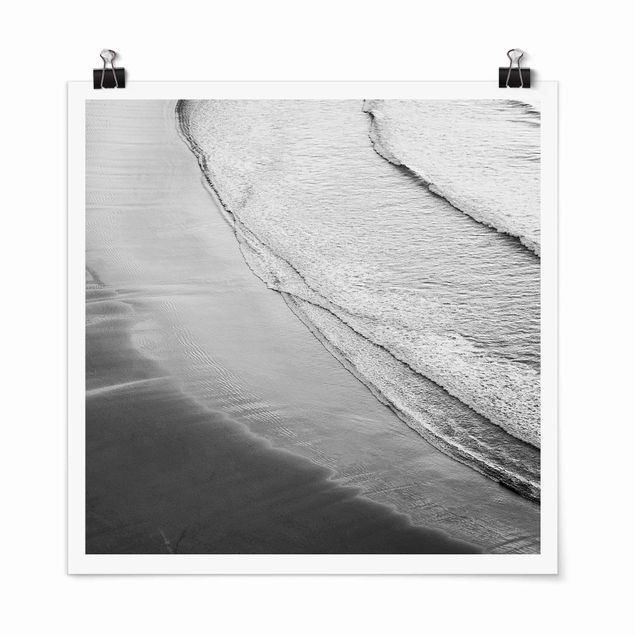 Poster spiaggia mare Onde morbide sulla spiaggia in bianco e nero