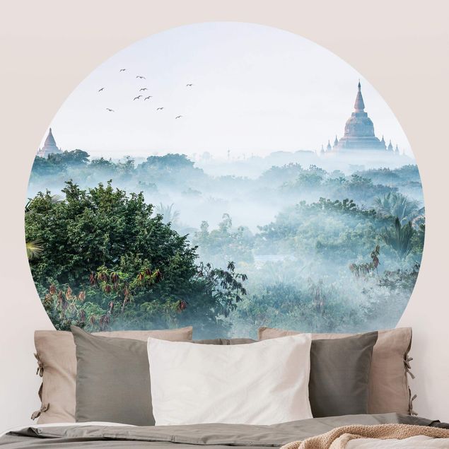 Carte da parati foresta Nebbia mattutina sulla giungla di Bagan