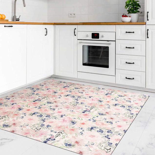 tappeti moderni soggiorno grandi Rose rosa con mirtilli davanti a bianco