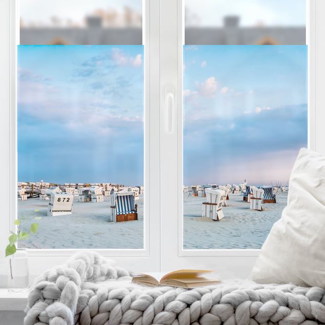 Adesivi per finestre con architettura e skylines Poltrone da spiaggia al mare del Nord