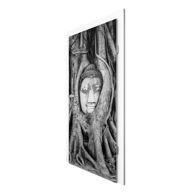 Carte da parati moderne Buddha ad Ayutthaya foderato di radici d'albero in bianco e nero